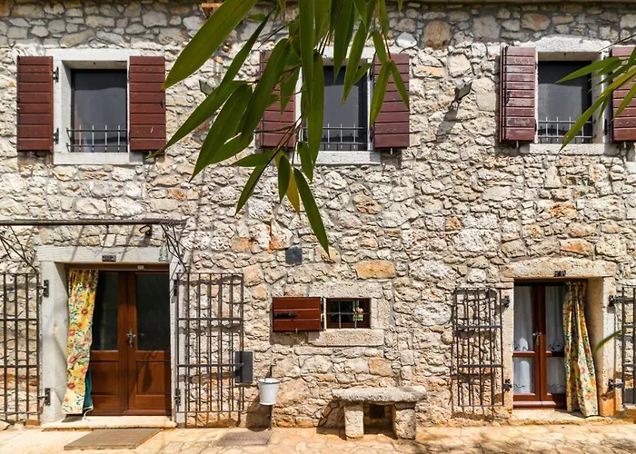 Antique Istrian Martina Holiday home *