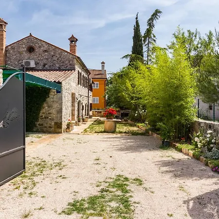 Antique Istrian Martina Ferienhaus
