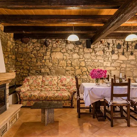 Antique Istrian Martina Semesterbostad Poreč