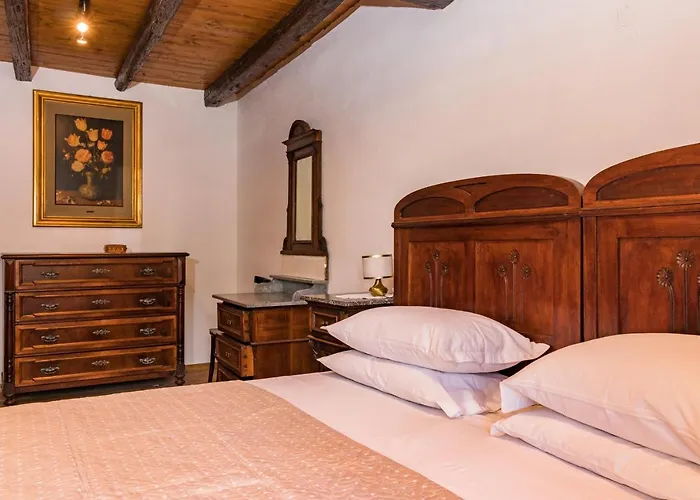 Antique Istrian Martina * Пореч