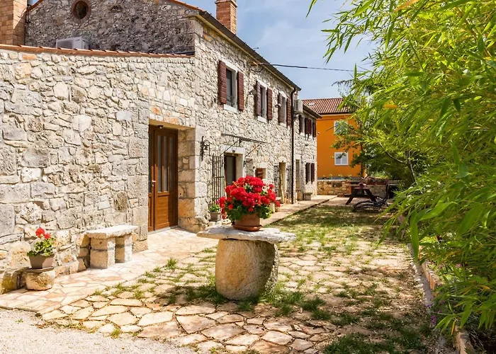 Ferienhaus Antique Istrian Martina Poreč