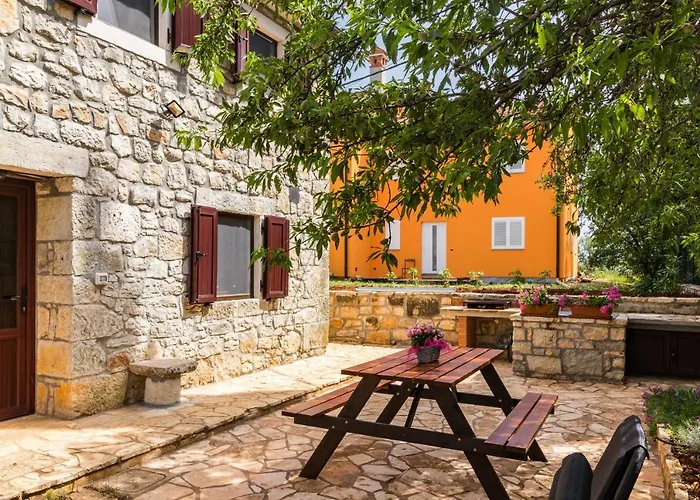 Antique Istrian Martina * Porec